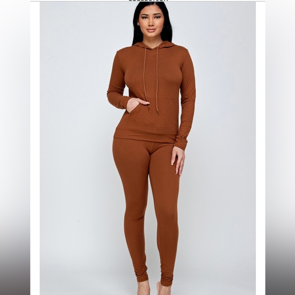 NWT- Cognac  tie dye long sleeve Hoodie & pocket& yoga leggings set. S/M & L/XL